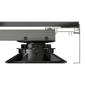 GS Terrassen Blendenwinkel, 23x120x2000 mm, Aluminium eloxiert, Detailansicht der Montage.
