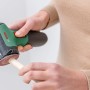 Bosch Schleifpapier F460 P120 im Einsatz mit Schleifgerät an Holz, 6 Stück Zubehör für Winkelschleifer.