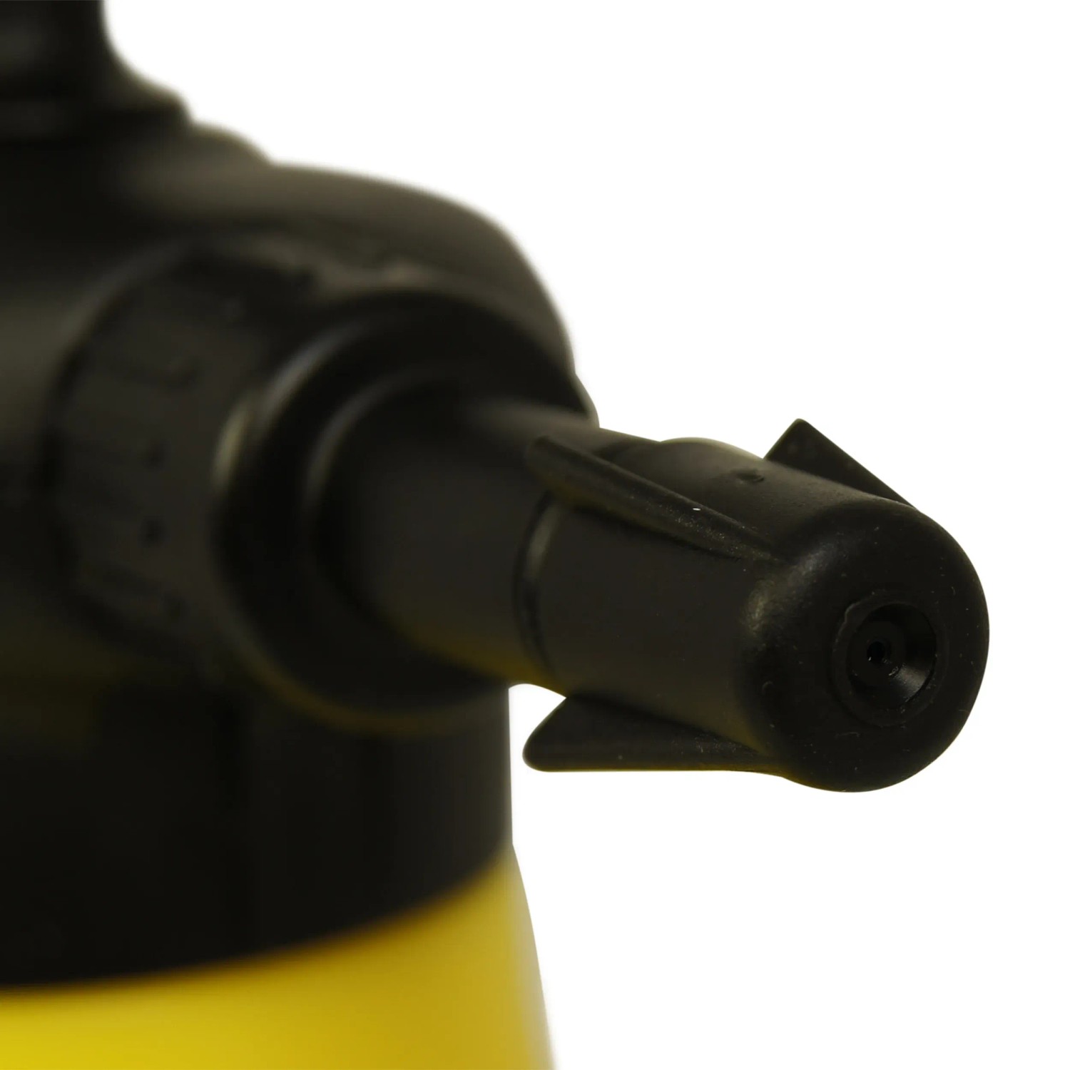 Detailaufnahme der Düse des Mesto Bugsi 360° Drucksprühers, schwarz.
