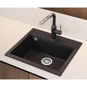 Schwarze Helika Granitspüle Quadro, 56x51 cm, mit Armatur. Ideal für moderne Küchen.