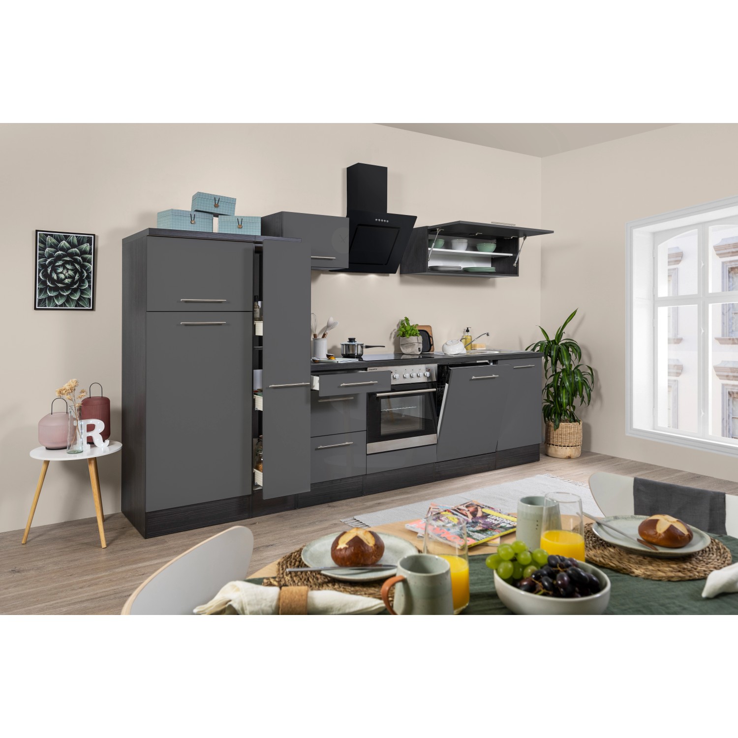 Respekta Premium Küchenzeile 310 cm in Grau Hochglanz-Eiche Grau mit E-Geräten.