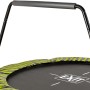 Detailaufnahme: EXIT Tiggy Junior Trampolin, schwarz-grün, mit Haltebügel.