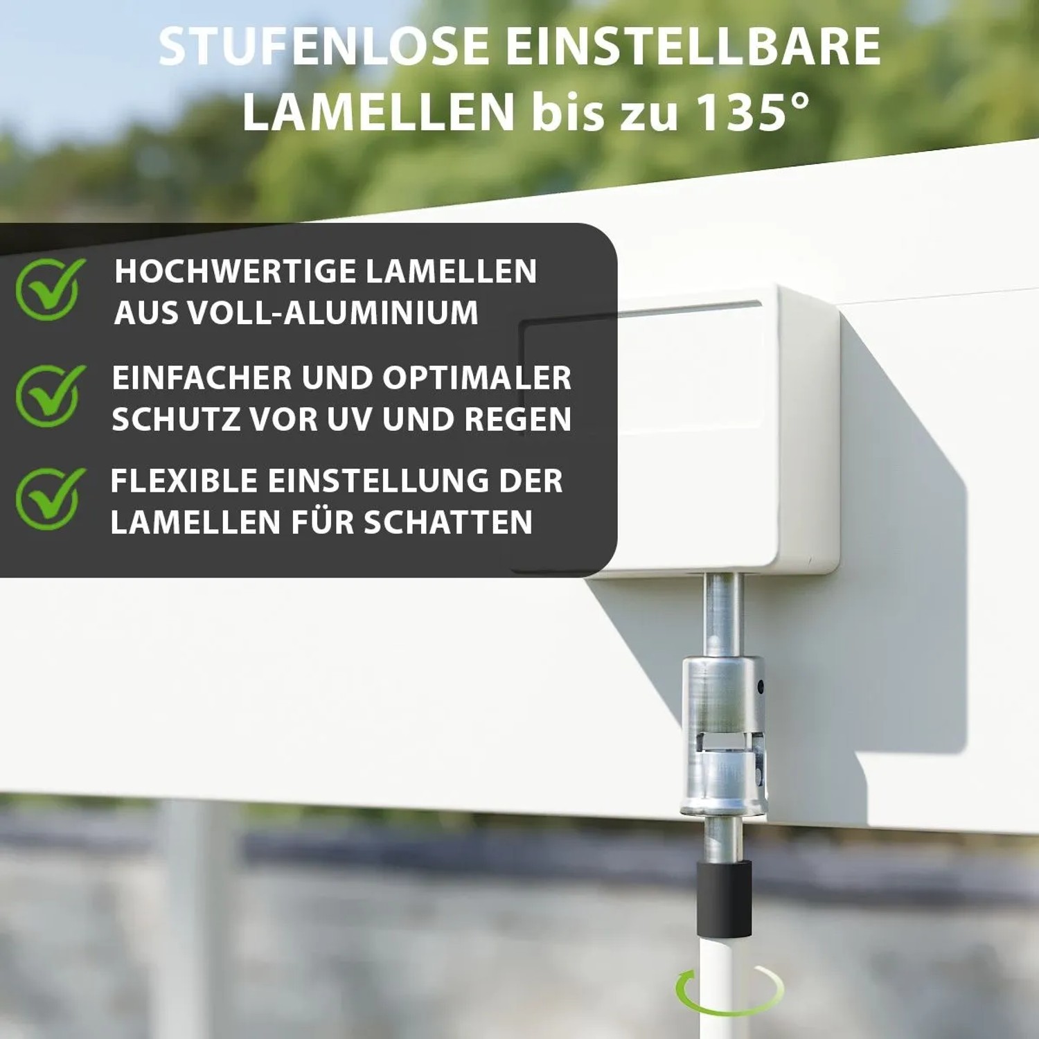 Weiße Aluminium-Lamellen der Weide Deluxe Terrassenüberdachung, stufenlos verstellbar bis 135° für UV- und Regenschutz.