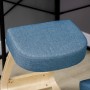 Blauer Vinsetto Kniestuhl mit dicker Polyestersitzfläche und hellem Birkenholzgestell. Ergonomischer Hocker.