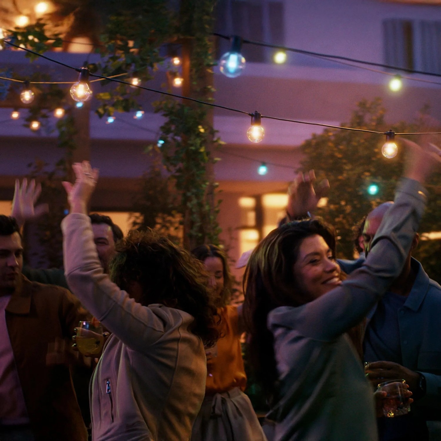 Philips Hue Smart-Outdoor-LED-Lichterkette Festavia Globe 30 Lampen 21 m_5