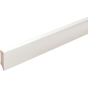 Sockelleiste S0402, Buche massiv, weiß lackiert, 12x40x2400 mm. Für Wandabschluss.