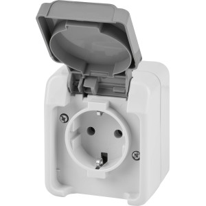 Merten AQUASTAR SCHUKO-Steckdose für Feuchträume, Aufputz, mit geöffnetem Klappdeckel.