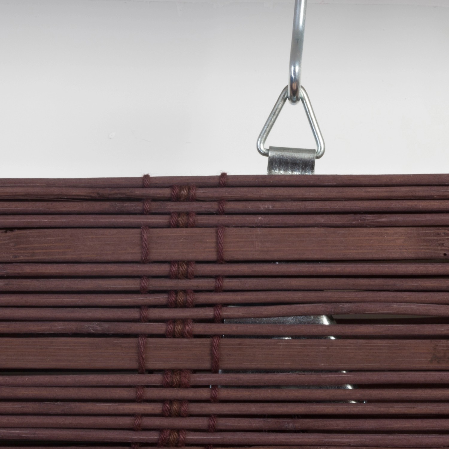 Detailansicht: OBI Bambus-Raffrollo Mataro in Teak, 80x160 cm, mit Aufhängung.