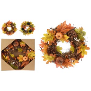 Herbstkranz mit bunten Blättern, orangefarbenen Kürbissen und Tannenzapfen. Zwei Designs für herbstliche Dekoration.