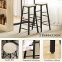Zwei Barhocker des HOMCOM Bartisch Sets: runde Eiche-Sitze, schwarze Metallgestelle, Fußstützen, verstellbare Fußpads. Ideal für Küche.