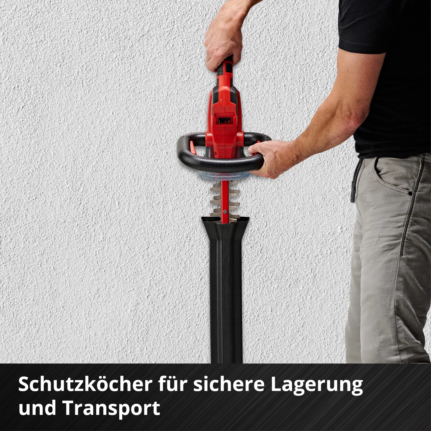 Einhell Akku-Heckenschere GE-CH 18/60 Li-Solo mit Schutzköcher für Lagerung und Transport.