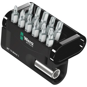 Wera Bit-Check Metall, 12-teilig. Bitset mit verschiedenen Bits und Halter in schwarzer Halterung.