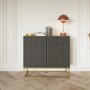 Selsey Sideboard Veldio schwarz, geriffelte Front, goldene Beine. Modernes Möbel mit Stauraum für Wohnzimmer.