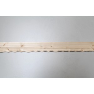 Dieda Balkon-Miniblende aus Fichte, 1,8x8,5x250cm, unbehandelt mit gewelltem Rand.