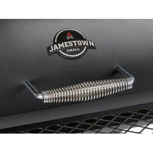 Detailansicht: Jamestown Smoker Charlton Holzkohlegrill mit Griff und Logo.