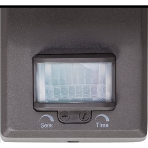 Detailaufnahme des Bewegungsmelders vom LED-Außenstrahler Cecilo in Anthrazit.