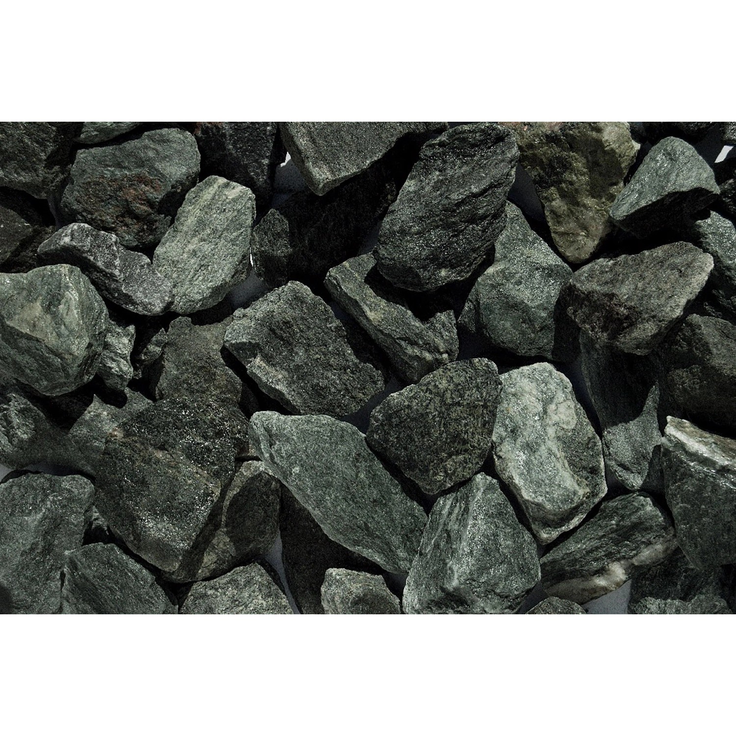 Grünschiefersplitt Glitzer-Grün, 25-50mm, Zierkies für Garten- und Landschaftsbau.