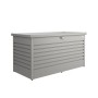 Quarzgrau-metallic Biohort FreizeitBox 160 High. Robuste Gartenbox aus Stahlblech mit gerippter Optik und Schloss.