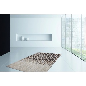 Grauer Teppich Wonder 710 (120x170 cm) aus Leder mit Rautenmuster. Handgefertigtes Unikat.