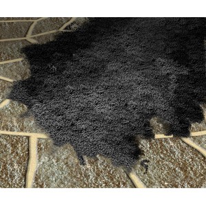 MEM Fix-Fertig-Fugenmörtel Basalt, 12,5 kg, eingefüllt in Pflasterfugen.