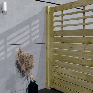 Druckimprägniertes Kantholz 9x9x180 cm für Zaunbau & Sichtschutz im Garten.