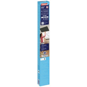 Verpackung des tesa® Insect Stop 2-in-1 Verdunklungs- und Insektenschutz-Plissees in Anthrazit.