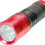 Rote LED-Handtaschenlampe Smartline aus Aluminium mit 9 LEDs. Kompakte Taschenlampe für Alltag und Beruf.