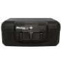 Schwarze, feuerbeständige Master Lock Sicherheitskassette L1200 (5 l) mit Schlüssel.