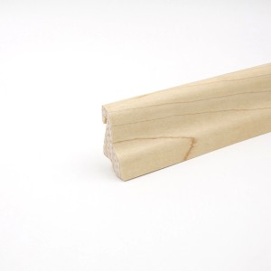 Sockelleiste Clipfix A, Ahorn-Furnier, 22x40x2500 mm, für harmonischen Bodenabschluss.