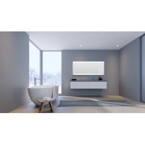 DSK Design LED-Lichtspiegel Silver Conde, 140x60 cm im modernen Badezimmer mit Wanne und Waschtisch.