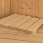 Detailaufnahme der Karibu Sauna Sanna: Integrierte, naturbelassene Holz-Stufe.