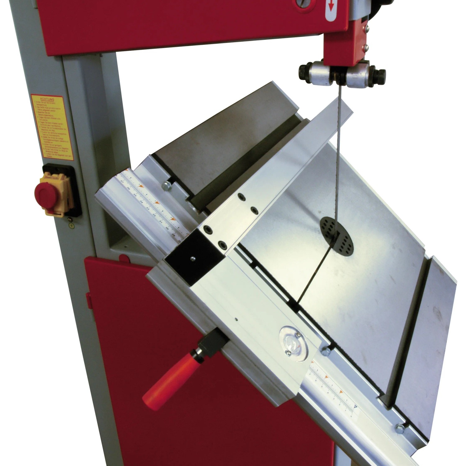 Holzmann Holzbandsäge HBS400: Detailansicht von Sägeband, Tisch und Anschlag.