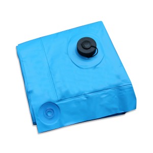 Blaues CF Winterkissen 10x10x4,5 cm für Pools, schützt die Winterplane vor Schäden durch Schnee und Eis.