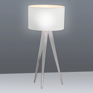 Weiße Näve Tischleuchte im Tripod Design mit drei Beinen und einem Lampenschirm aus Textil.