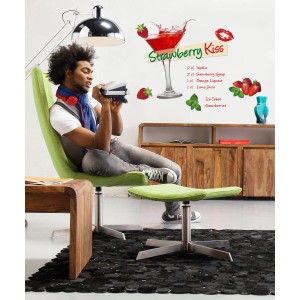 Wandtattoo Komar Deko-Sticker Strawberry Kiss, Cocktailrezept an der Wand.
