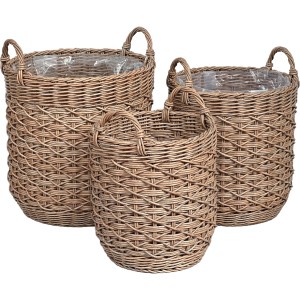 Set aus drei braunen, runden Pflanzkörben aus Polyrattan mit Polybeutel und Griffen.