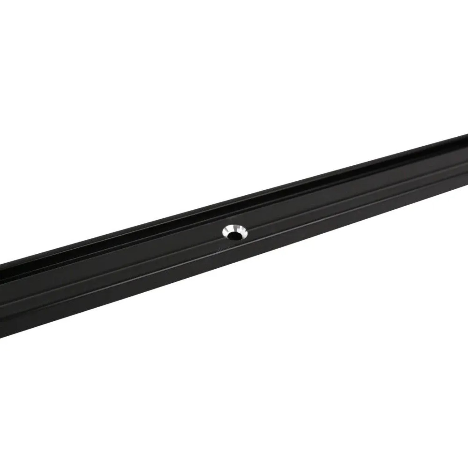 Schwarze 1-Lauf Gardinenschiene aus Aluminium für Deckenmontage. Detailansicht des Laufkanals mit Befestigungsloch.