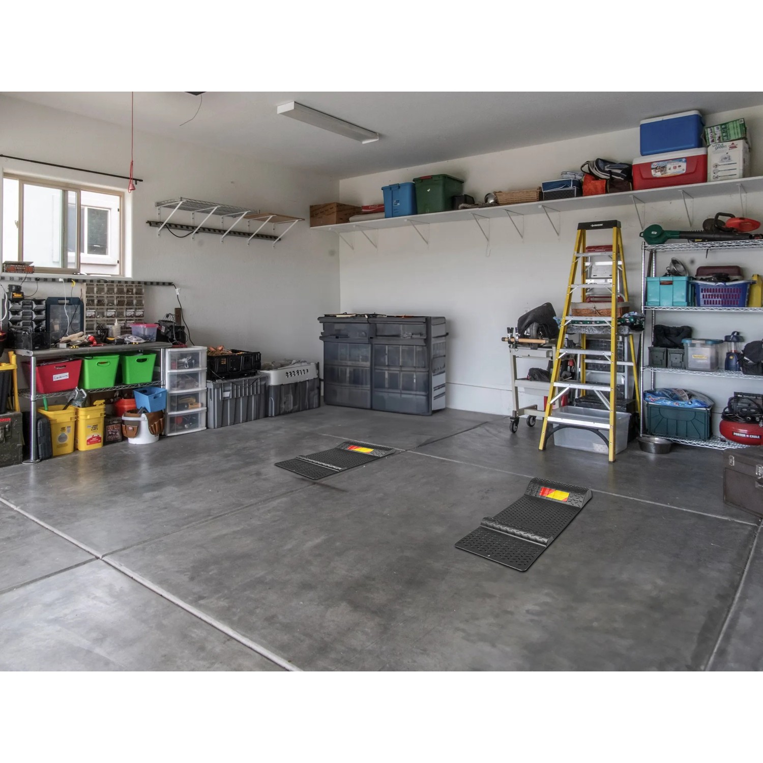 Apa Autostopper Parkhilfe im Einsatz in einer Garage. Hilft beim korrekten Parken.