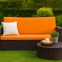 Orangefarbenes Gartenkissen-Set für Polyrattan-Möbel, passend für ein 2-Sitzer Gartensofa.