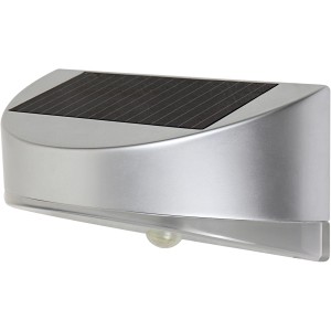 Silberne LED Solar-Wandleuchte Bread mit Bewegungsmelder für den Außenbereich.