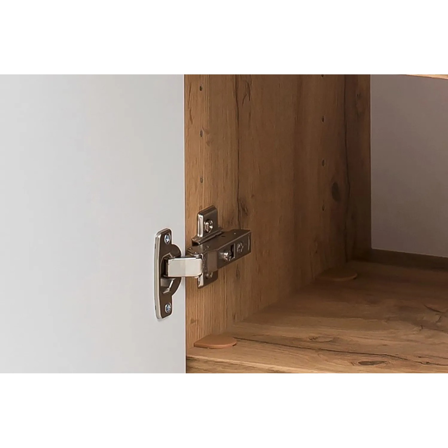 Detailaufnahme: Held Möbel Unterschrank Salerno, 40 cm, Wotaneiche, zeigt Scharnier und Innenraum des Bad-Hängeschranks.