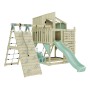 Holz-Spieltürm mit Rutsche, Kletterwand und mintgrüner Babyschaukel.