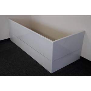 Weiße Acrylschürze für Porta Badewanne, 180 cm, rechte Ausführung.