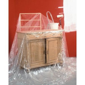 Milchige Abdeckplane (4x5m) schützt Möbel vor Farbe und Schmutz bei Renovierung.