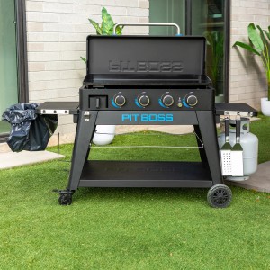 Gasgrill Pit Boss Ultimate Plancha PB4BGD2 mit 4 Brennern, blau-schwarz matt.