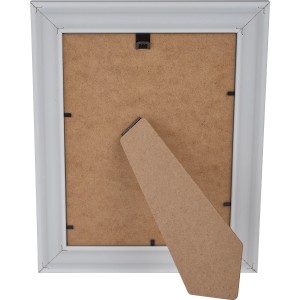 Rückansicht: Weißer Kunststoff Bilderrahmen 18x24 cm mit Aufsteller und Aufhänger.