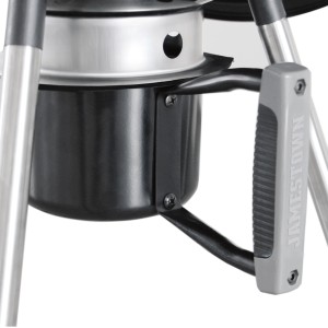 Detailaufnahme: Jamestown Holzkohle Kugelgrill Dexter, Aschebehälter und Griff.