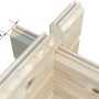 Detailaufnahme der 44 mm starken, unbehandelten Fichtenholz-Eckverbindung des Palmako Sauna Sanna Slide Plus Saunahauses.