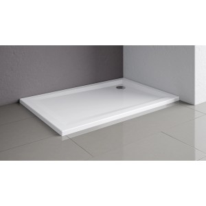 Rechteckige, flache, weiße Schulte Duschwanne 120x80 cm im Badezimmer.