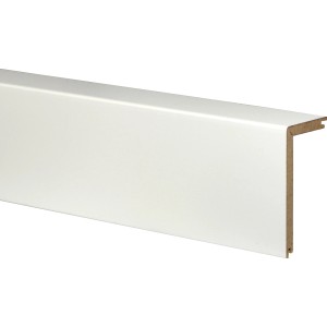 Weiße Rohrabdeckleiste FRA02, 41x91x2400 mm, aus MDF mit Dekorfolie zur einfachen Montage.